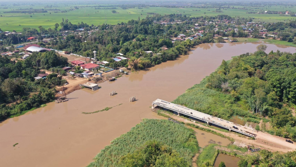 ทช. หนุนขนส่งพืชผลการเกษตร สร้างสะพานข้ามแม่น้ำน่าน ต.มะต้อง อ.พรหมพิราม จ.พิษณุโลก ร่นระยะทางกว่า 10 กม.