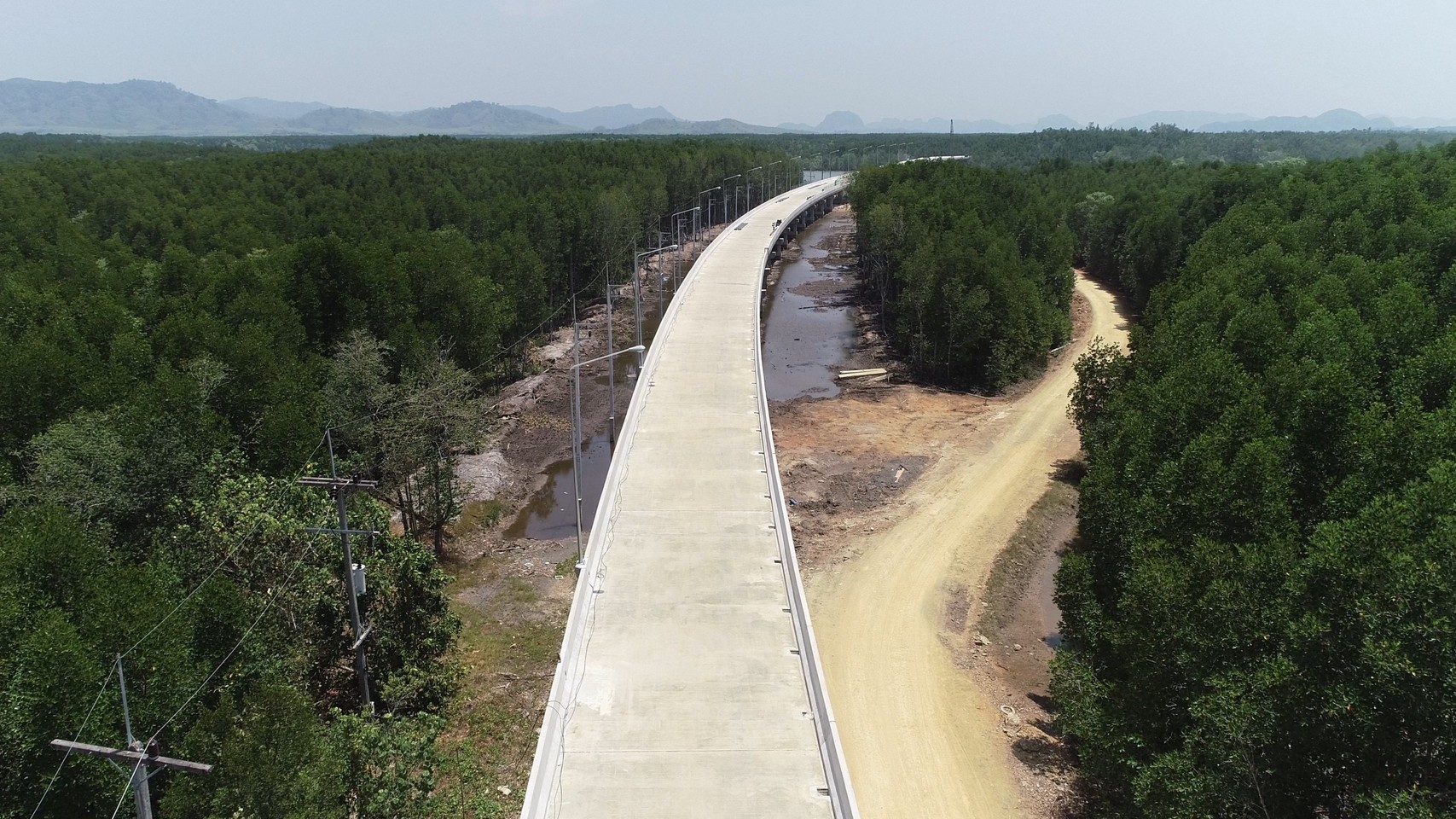 “กรมทางหลวงชนบท” ยกระดับคุณภาพชีวิตสร้างสะพานข้ามคลองดู อ.ละงู จ.สตูล เชื่อมเกาะสู่แผ่นดินใหญ่