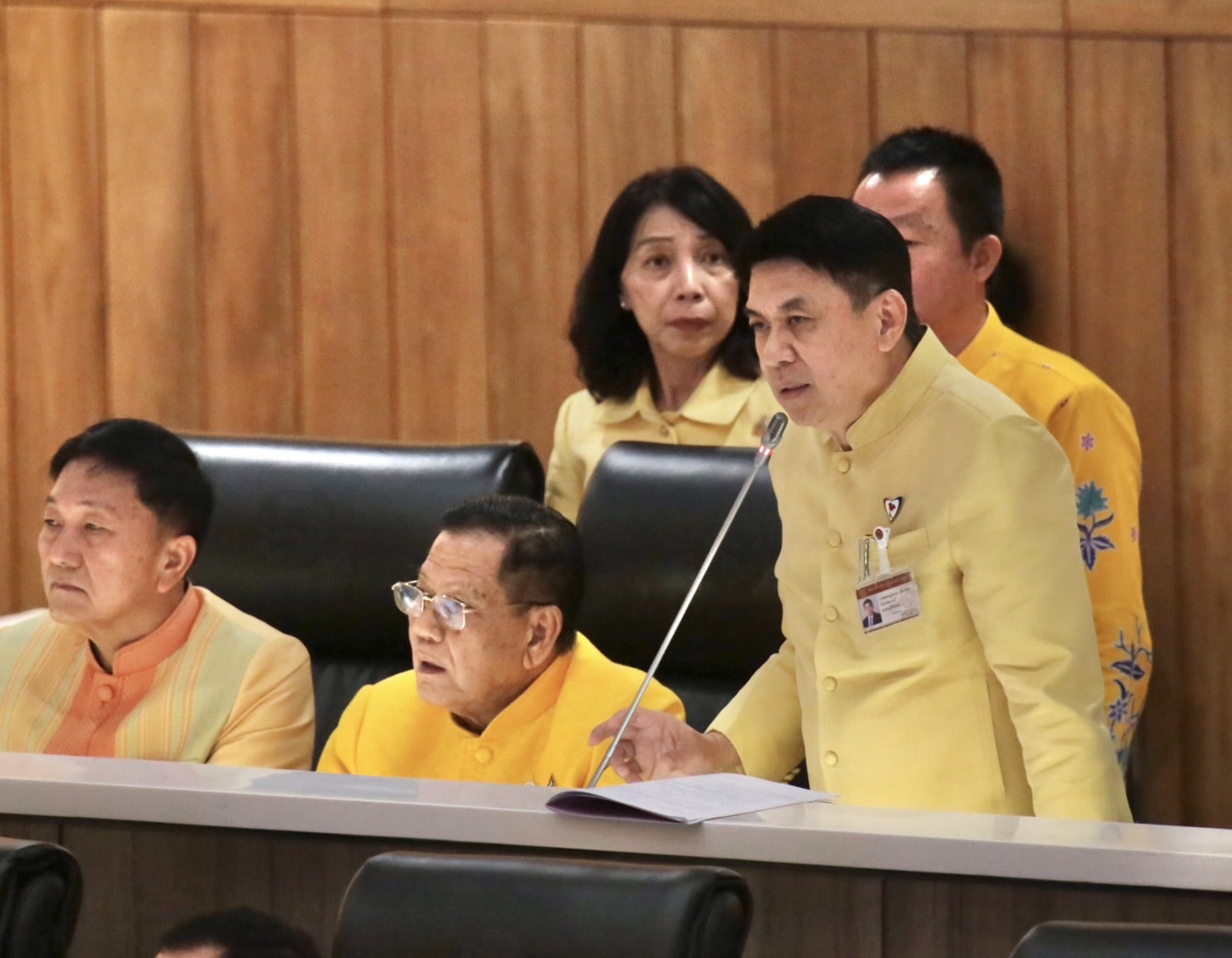 “สส.กระบี่ ภท.” เดือด ! ฟาด “สส.ปชน.” กลางสภาฯใส่ร้ายไม่ทำงาน จ่อถอดเทปเอาเรื่องผิดจริยธรรม