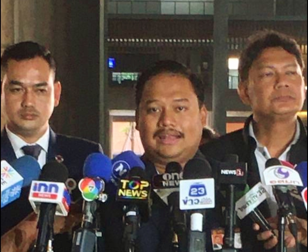 "ณัฐชา" เหน็บ "ทักษิณ" ทัวร์ภูเก็ต ทำตัวเหมือนพ้นโทษ ทำชาวบ้านสงสัย ครม.สัญจรกี่ที่-มี "นายกฯ" กี่คน