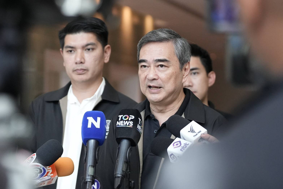 ‘อภิสิทธิ์’ นำทัพ ปชป. กางแผน 4 ด้าน จี้รัฐบาลผ่าวิกฤตหาดใหญ่ ย้ำงบ 99.5 ล้านไม่พอ