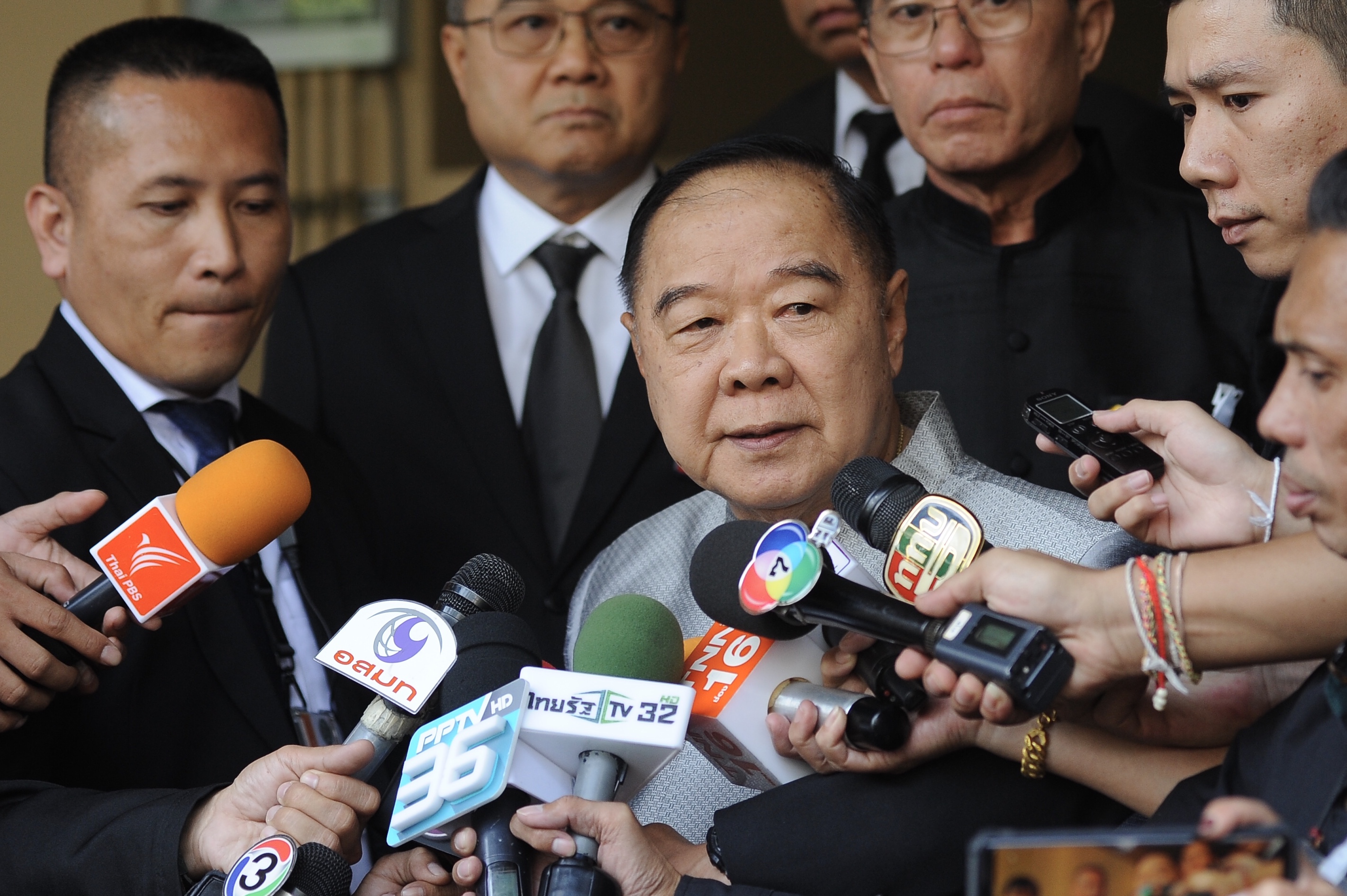  "บิ๊กป้อม" เผย "ครม." เตรียมตั้งคกก.เยียวยาผู้บาดเจ็บ-เสียชีวิต จากเหตุกราดยิงโคราช 