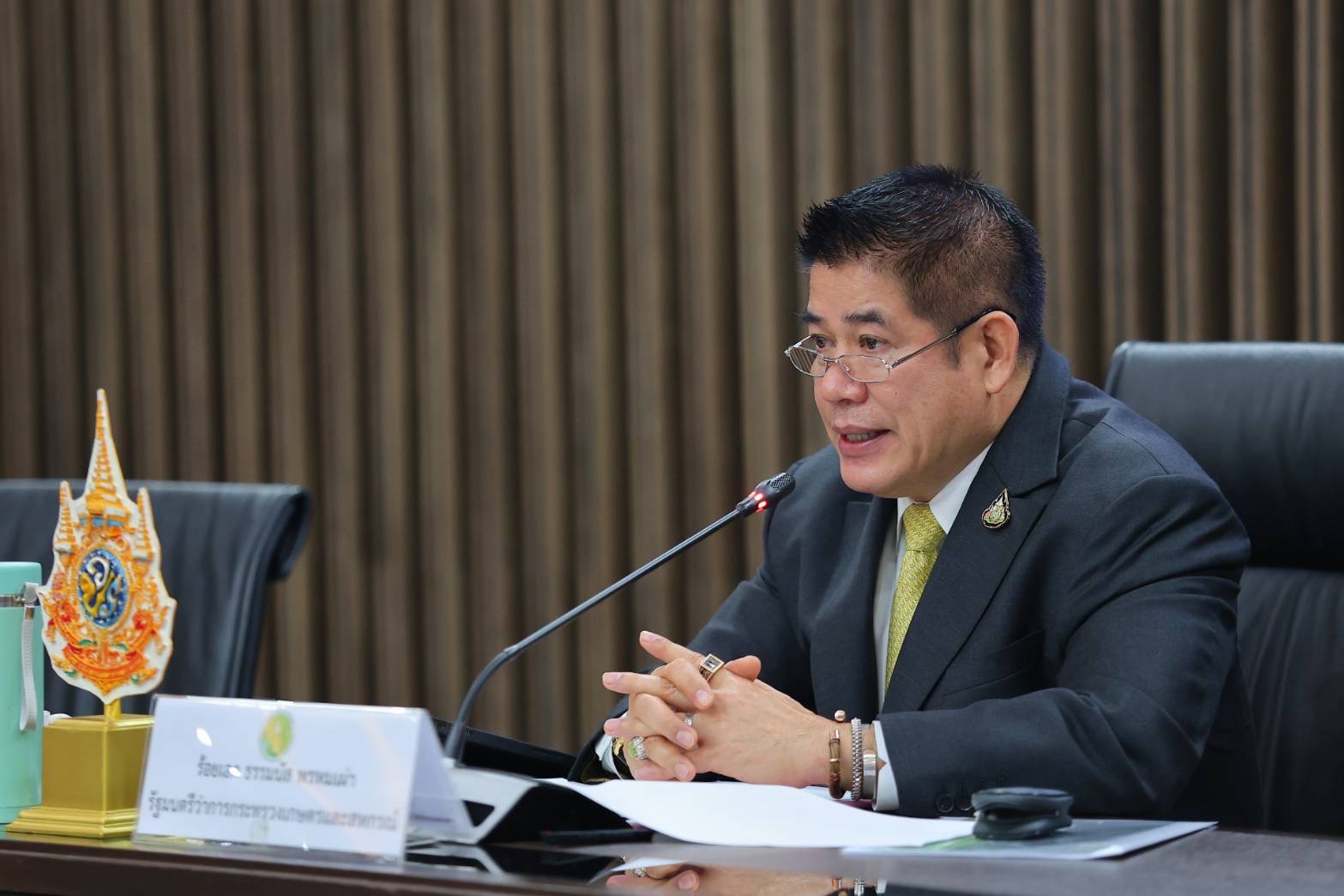 "ธรรมนัส" จ่อชง "ปุ๋ยคนละครึ่ง" ช่วยเกษตรกรใช้ปุ๋ยคุณภาพราคาถูก