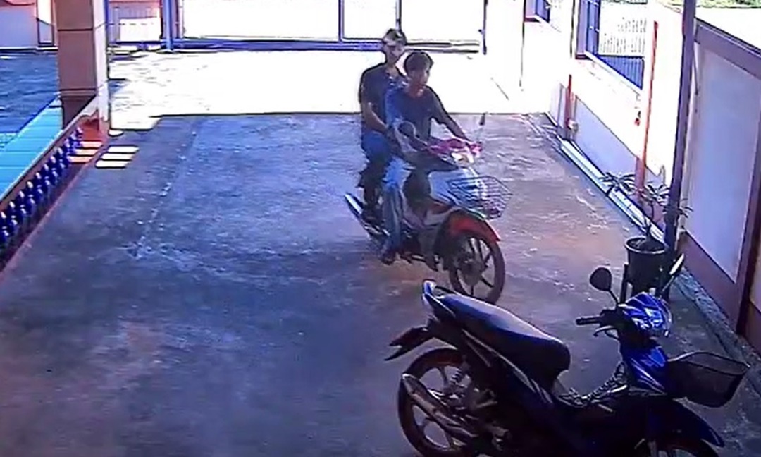 ตร.เตรียมแจ้งข้อหาแก๊งระเบิดขวดควงซามูไรป่วนเมืองนครพนม
