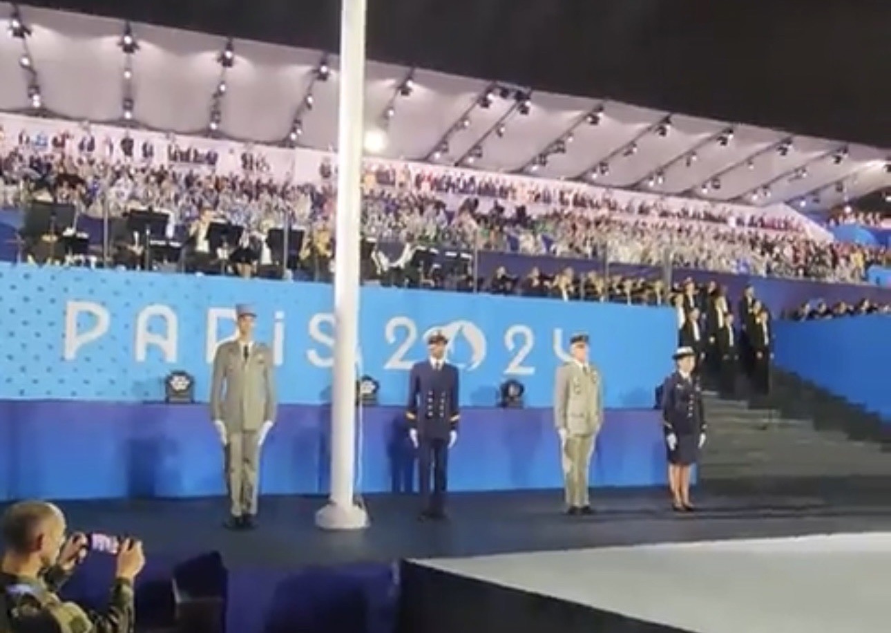 "ออปตัส"ทุ่มงบ 1.5 ล้านคว้าตั๋วสุดเอ็กซ์คลูซีฟบินเชียร์นักกีฬาไทยถึงปารีสชมพิธีเปิดโอลิมปิก 2024 แบบสุดพีค  