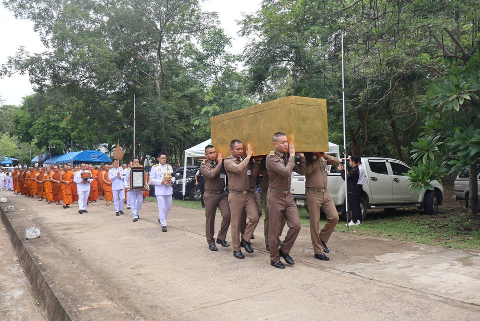 ยโสธรจัดพิธีสมเกียรติ เคลื่อนสรีระสังขาร “พระวินัยสุนทรเมธี” ก่อนพระราชทานเพลิงศพ