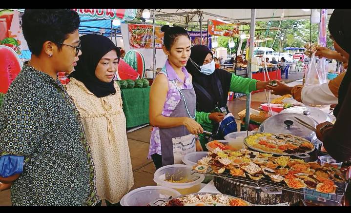 สุดคุ้ม!! 'สุวรรณี'ขนมครกไส้ทะลัก'นราธิวาส'จัดใหญ่หน้าเต็มอร่อยเด็ด