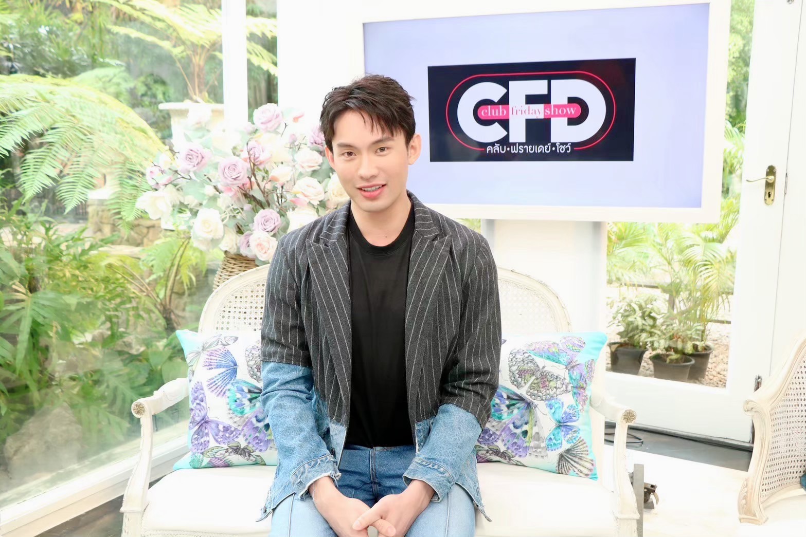 'ดีเจมะตูม'เปิดหมดเปลือก กับบทเรียนชีวิตเล่มใหญ่ เซ็กซ์ที่บินตามหาทั่วโลกสู้กอดเดียวจากคนที่รักเราไม่ได้