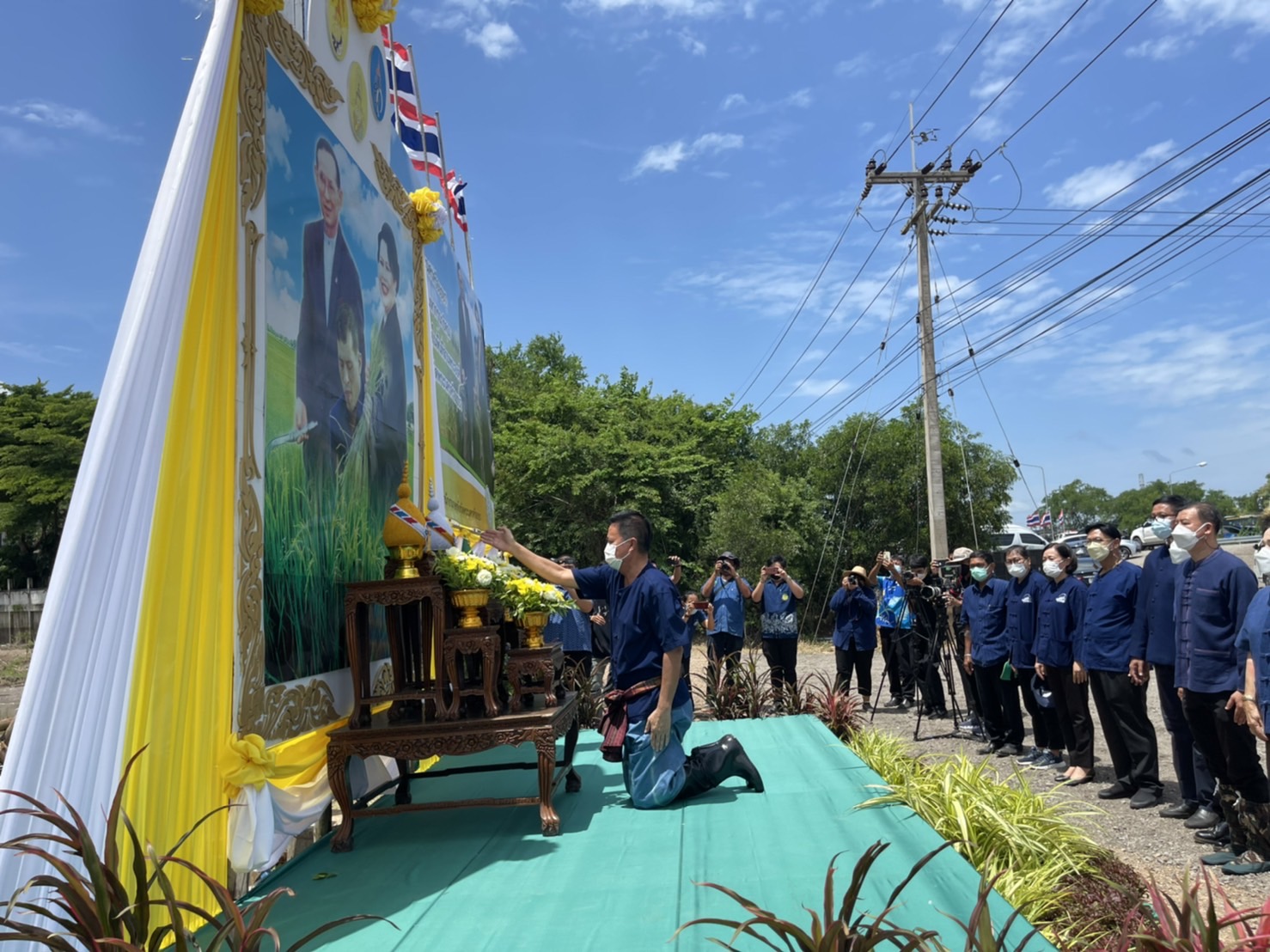 ผู้ว่าฯอยุธยารำลึกครบรอบ10ปีพระบรมชนกาธิเบศรฯ  เสด็จพระราชดำเนินทุ่งมะขามหย่อง