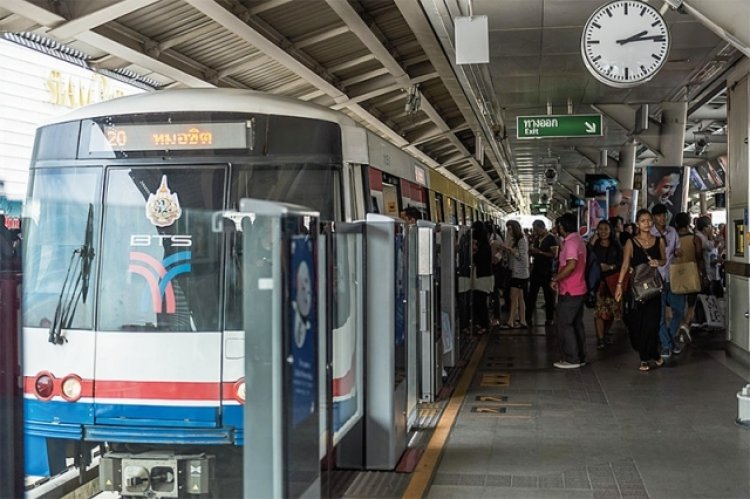 BTS แจ้งปิดเวลาให้บริการรถไฟฟ้า 3 ทุ่มครึ่ง ตอบรับเคอร์ฟิวส์