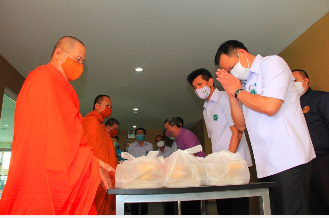 รมว.สาธารณสุข ตรวจเยี่ยมสถานที่กักตรวจโรค State Quarantine พระภิกษุสงฆ์