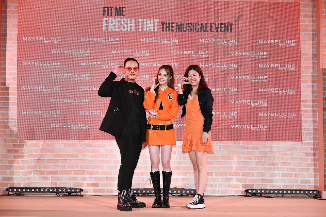 ครั้งแรกที่เมย์เบลลีน ยก New York Campus มาไว้ที่สยามสแควร์ สร้างปรากฏการณ์ Make Up Musical LIVE Show