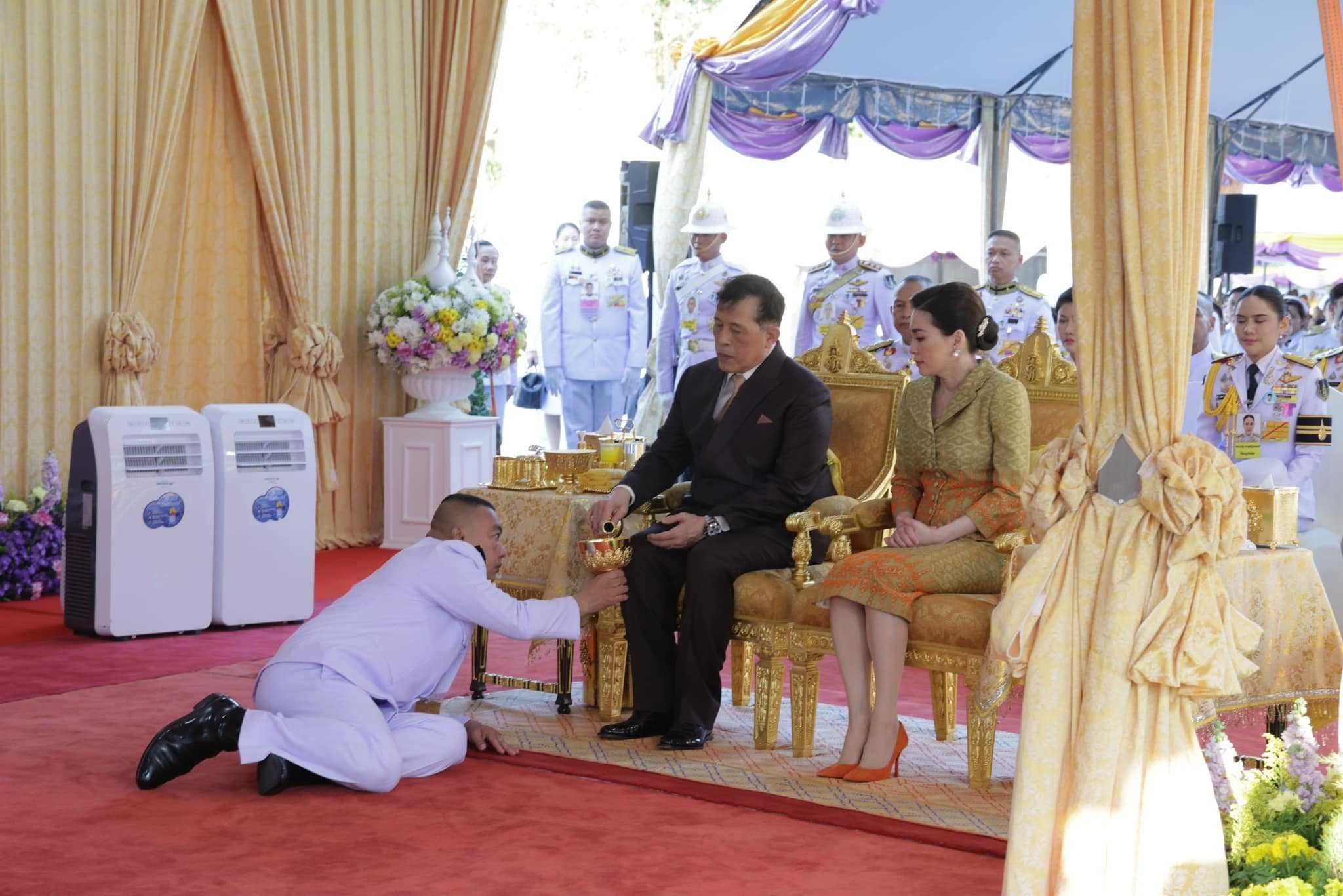 "ในหลวง-พระราชินี"ทรงเปิดอาคารวิจัยนวัตกรรมและถ่ายทอดเทคโนโลยีการแพทย์ คณะแพทยศาสตร์ ม.อ.