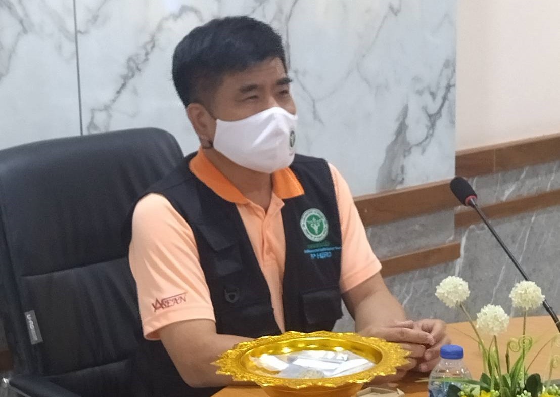 นพ.สสจ.พังงา ลงพื้นที่ติดตามการดำเนินงาน  และควบคุมโรคติดเชื้อไวรัสโคโรนา 2019  อ.ตะกั่วทุ่ง