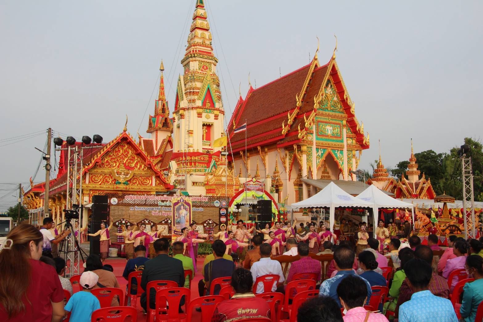 ร้อยเอ็ดจัดใหญ่ ประเพณีบุญบั้งไฟพนมไพร 2568 ตื่นตากับบั้งไฟสิบล้าน 9–11 มิ.ย. นี้
