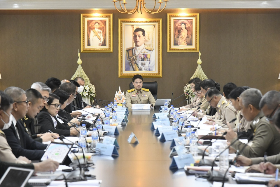 เตรียมรับมหาชนเข้ากราบพระบรมศพ 9 พ.ย. จัดจุดพักคอยสนามหลวง 3 หมื่นคน/วัน Shuttle Bus ฟรี 101 คัน พร้อมดูแลกลุ่มเปราะบาง