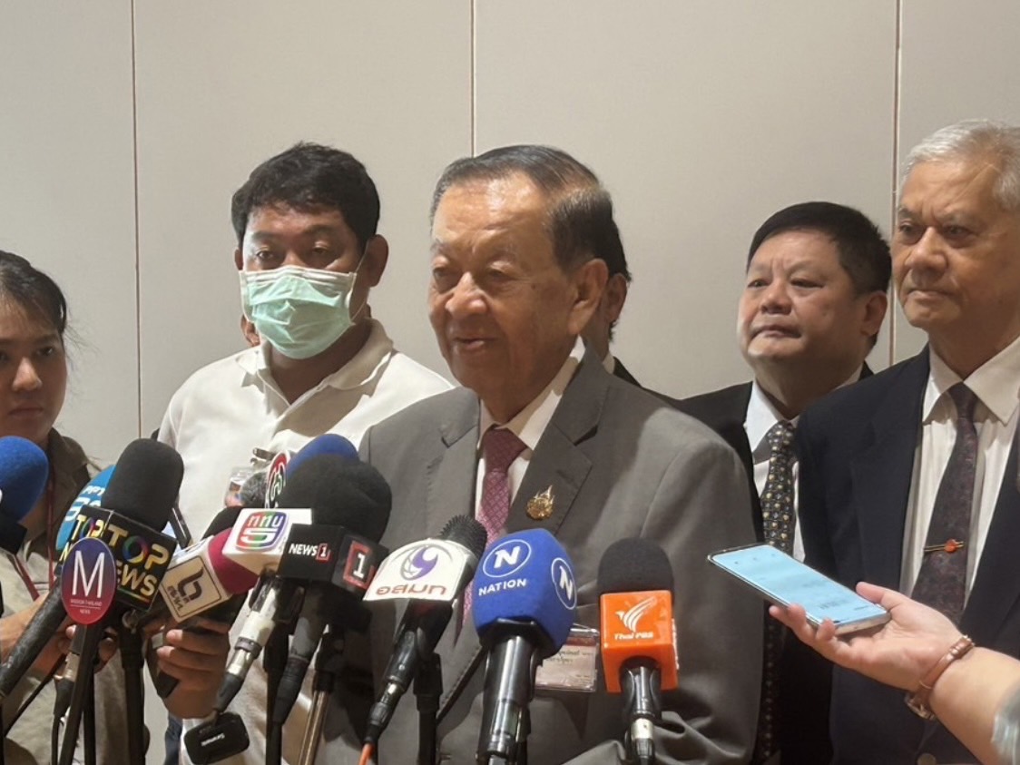 “วันนอร์” ขันน็อตตั้งกมธ.คนนอกนั่งคณะทำงานพร้อมสั่ง “รปภ.รัฐสภา” คุมเข้มเข้าออก 