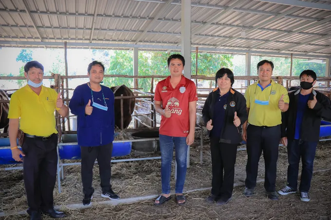 "พงษ์ดนัย กองคำ" ต้นแบบสมาชิกโครงการนำลูกหลานเกษตรกลับบ้านฯ ฟาร์มโคเนื้อพันธุ์วากิว