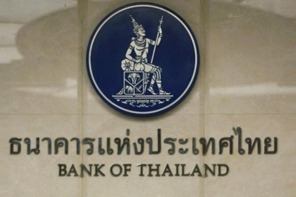ต้องคุมเข้มสถาบันการเงินให้ช่วยประชาชนพ้นวิกฤต