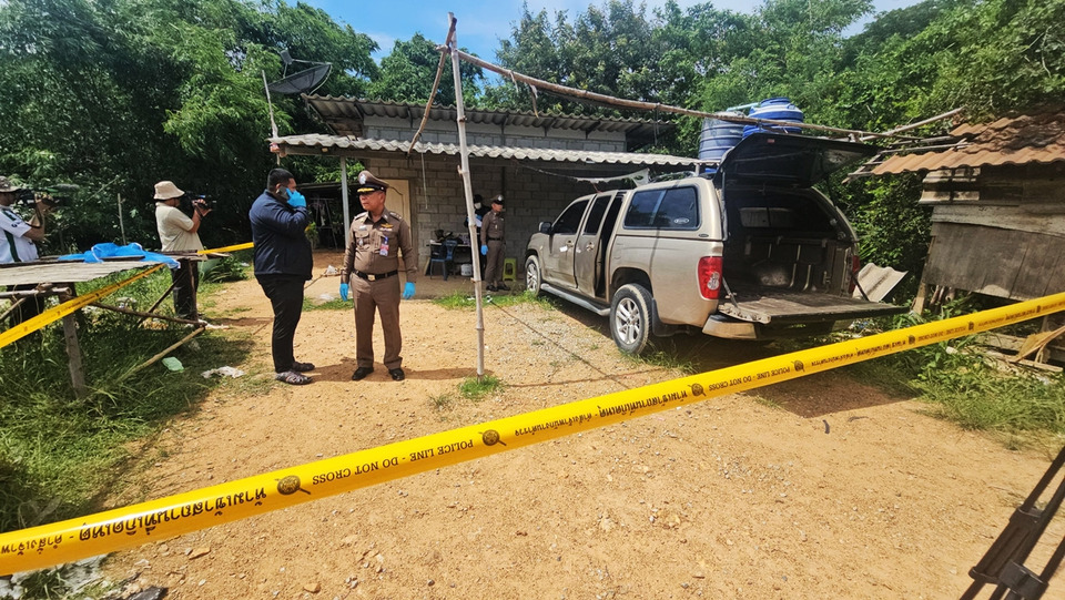 ตำรวจเก็บหลักฐานรถเชฟโรเล็ตรถต้องสงสัย คดีฆ่า 3 ศพฝังดิน เร่งเชื่อมโยงผู้ต้องหา