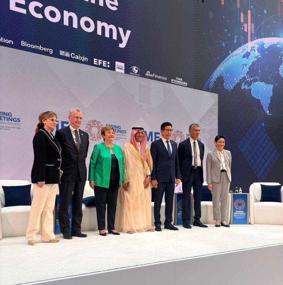 ‘เอกนิติ’ ร่วมเวที IMF–World Bank หนึ่งเดียวจากอาเซียน ชูบทบาทไทยรับมือเศรษฐกิจผันผวน 