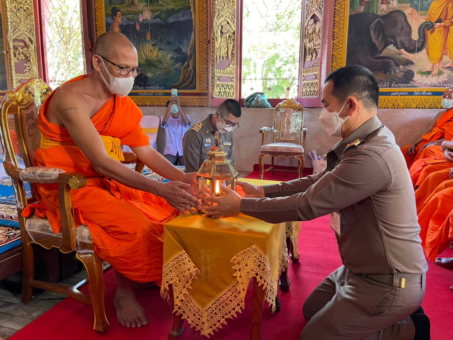 "อุตรดิตถ์" จัดต่อไฟพระฤกษ์พร้อมจัดสวดมนต์ข้ามปี 