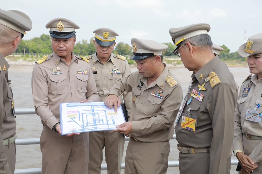 องคมนตรีติดตามสถานการณ์น้ำพื้นที่จ.ชัยนาทและพระนครศรีอยุธยา