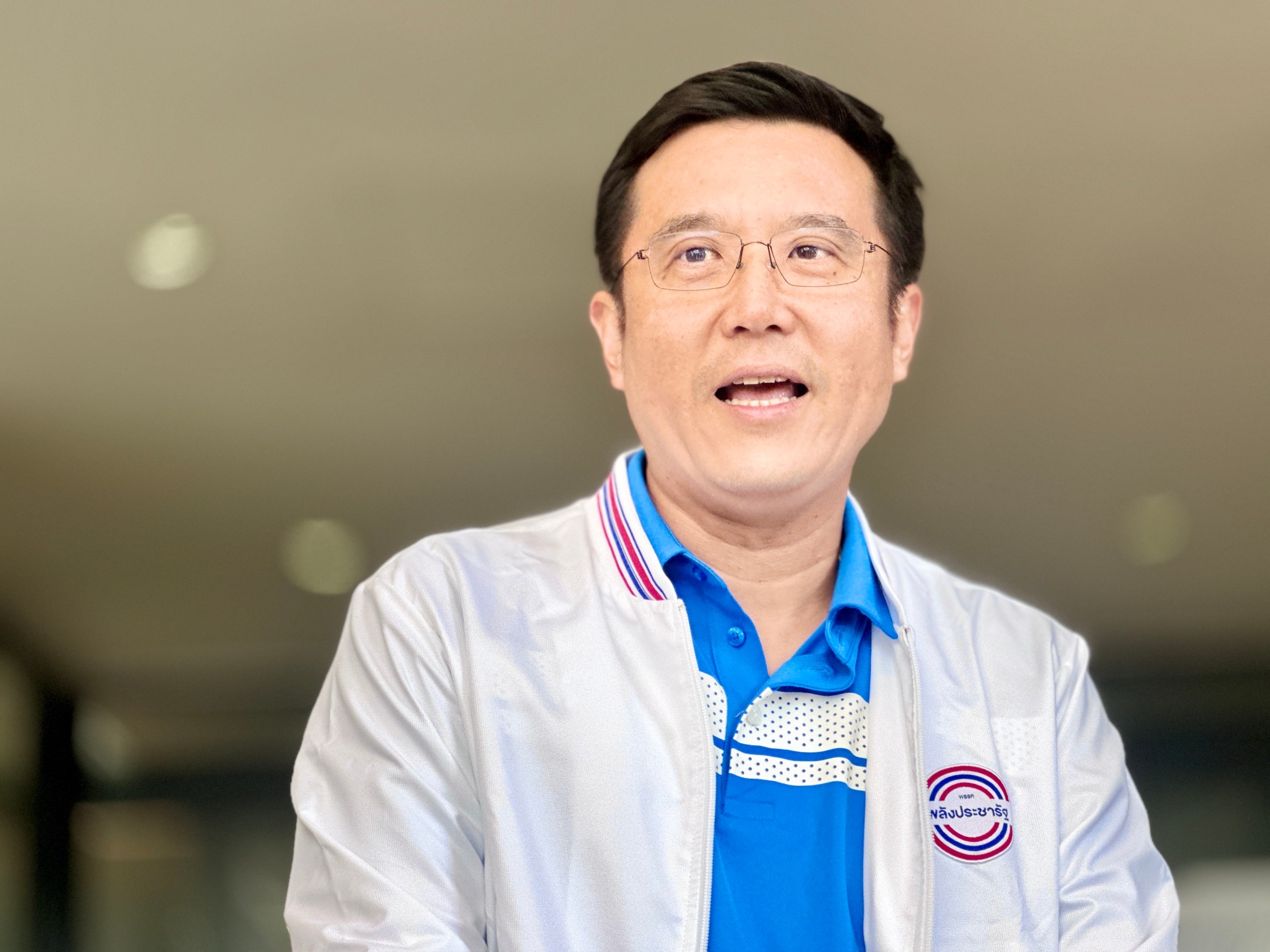 "ชัยวุฒิ" บอก คนมีศักดิ์ศรี​เลือกอยู่กับ​ "บิ๊กป้อม" เผยยังสบายใจดี​ไม่ลาออก​สส.​ ขอทำหน้าที่ฝ่ายค้าน​