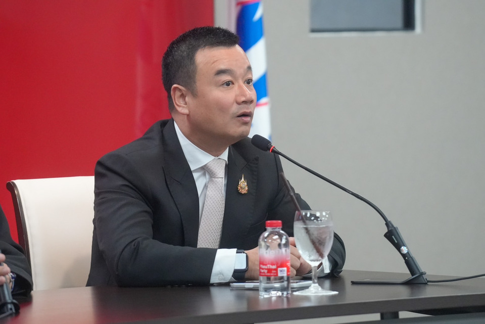 "สรวงศ์" ยัน "แพทองธาร" ยังเป็นเสาหลักเพื่อไทย สู้ศึกเลือกตั้ง เชื่อสส. "ใจไม่แกว่ง"  