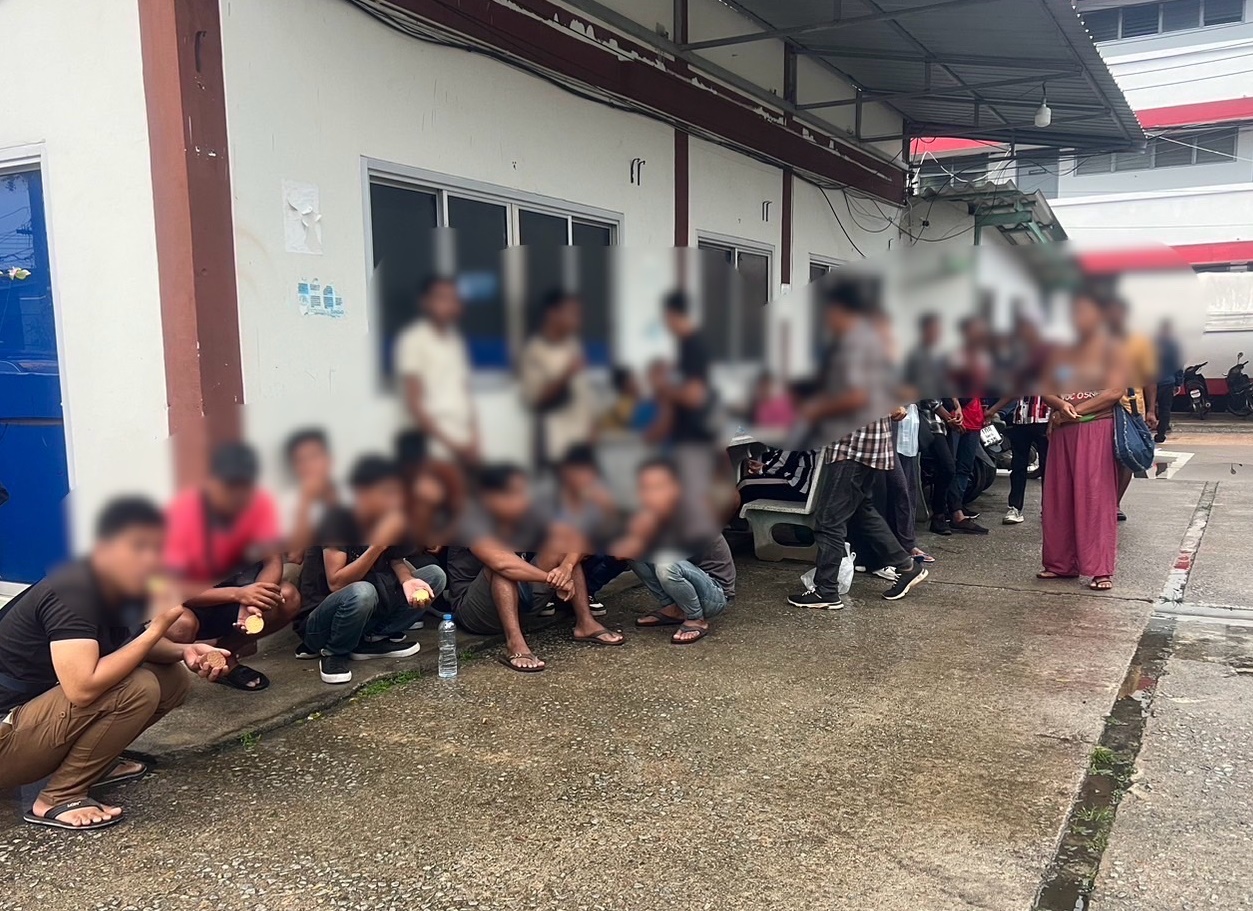 สกัดจับชาวเมียนมา 29 ราย ขบวนการขนต่างด้าวผิดกฎหมาย ก่อนข้ามฝั่งไปมาเลเซีย