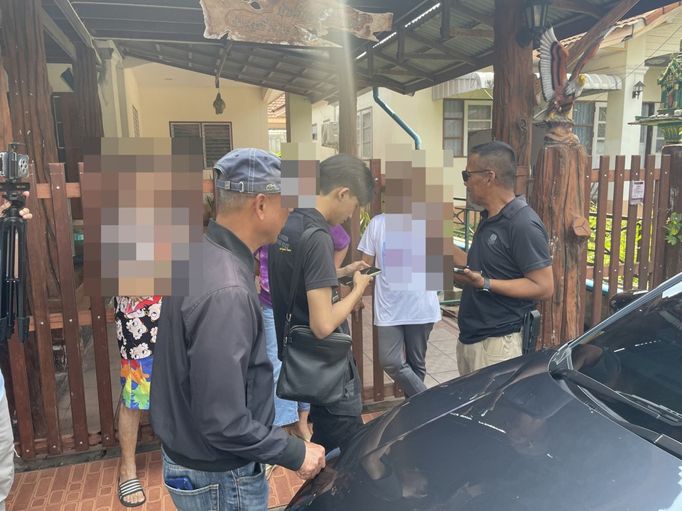 “วัชระ” ปูด  “กกต.สุราษฎร์ฯ“ เฉียบขาด ! บุกบ้าน "ปธ.ผู้สูงอายุ“ ส่อซื้อเสียง  ให้ ”ผช.สส.“  เร่งขอหมายศาลค้นบ้าน หาหลักฐานเพิ่ม 