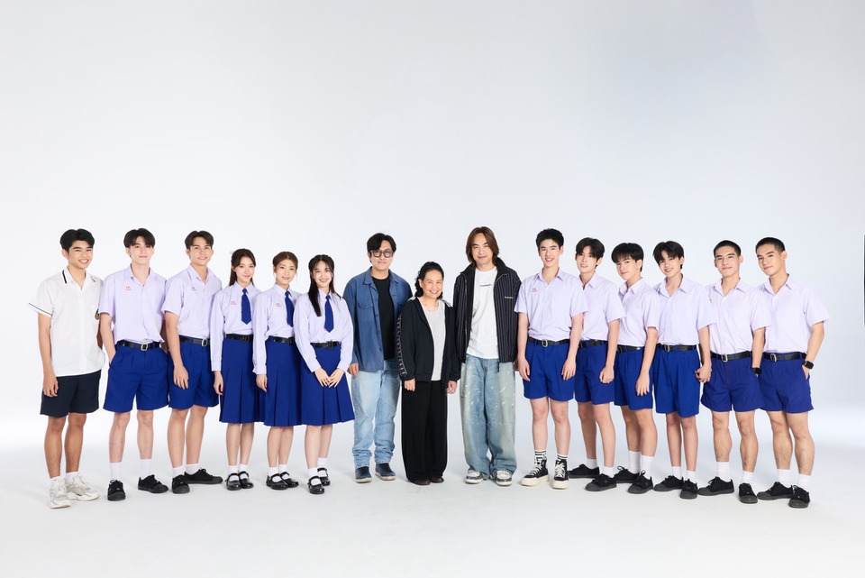   CHANGE2561 เปิดภาพฟิตติ้ง “CLASS CRUSH CRISIS” เพื่อนสนิทระวังคิดไม่ซื่อ เตรียมปักหมุดซีรีส์วัยรุ่นแห่งปี