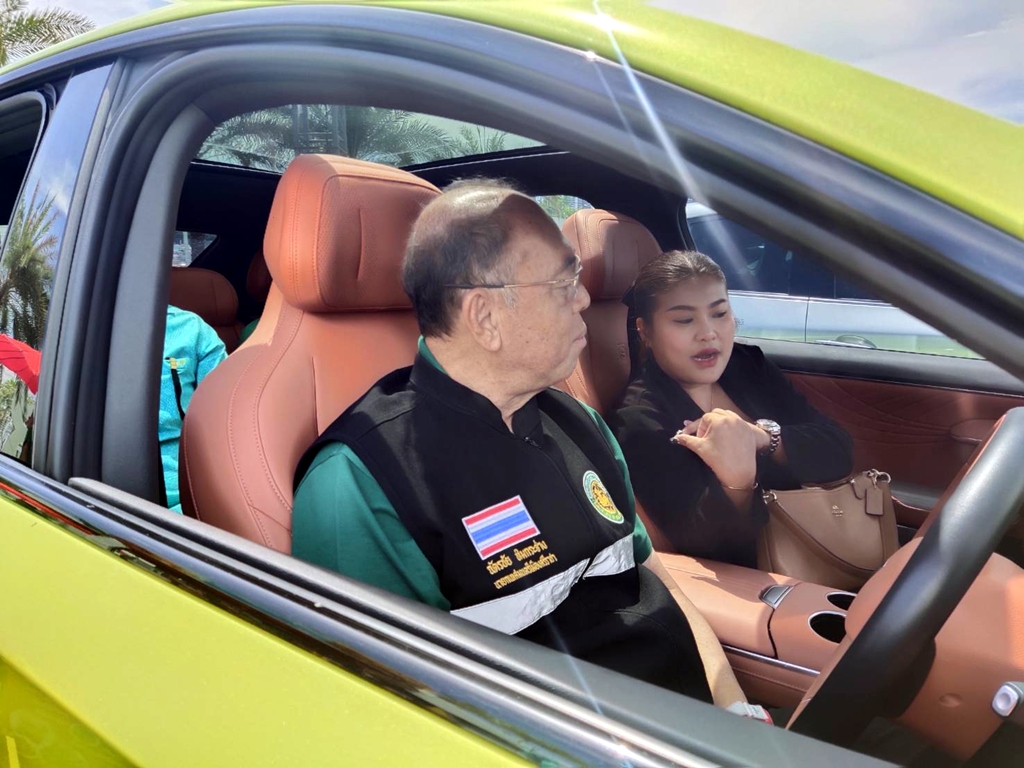 ทม.ศรีราชา นำร่องใช้รถ EV ในงานบริการสาธารณะของ อปท.