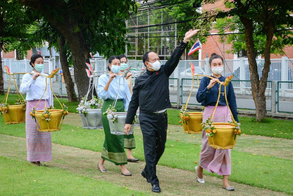 เกษตรฯ เตรียมพร้อมพิธีปลุกเสกเมล็ดพันธุ์ข้าวพระราชทาน แจกชาวนา-ปชช.