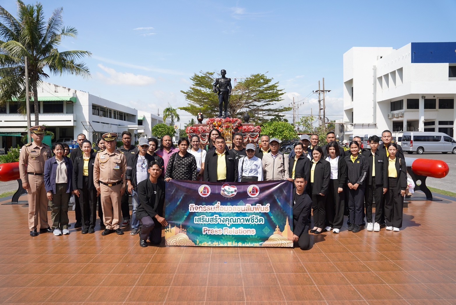 ศปป.5 กอ.รมน.นำคณะสื่อมวลชน ติดตามการขับเคลื่อนงานปกป้องอธิปไตย ทางทะเลและชายฝั่งอ่าวไทยตอนล่าง กองทัพเรือภาคที่ 2 