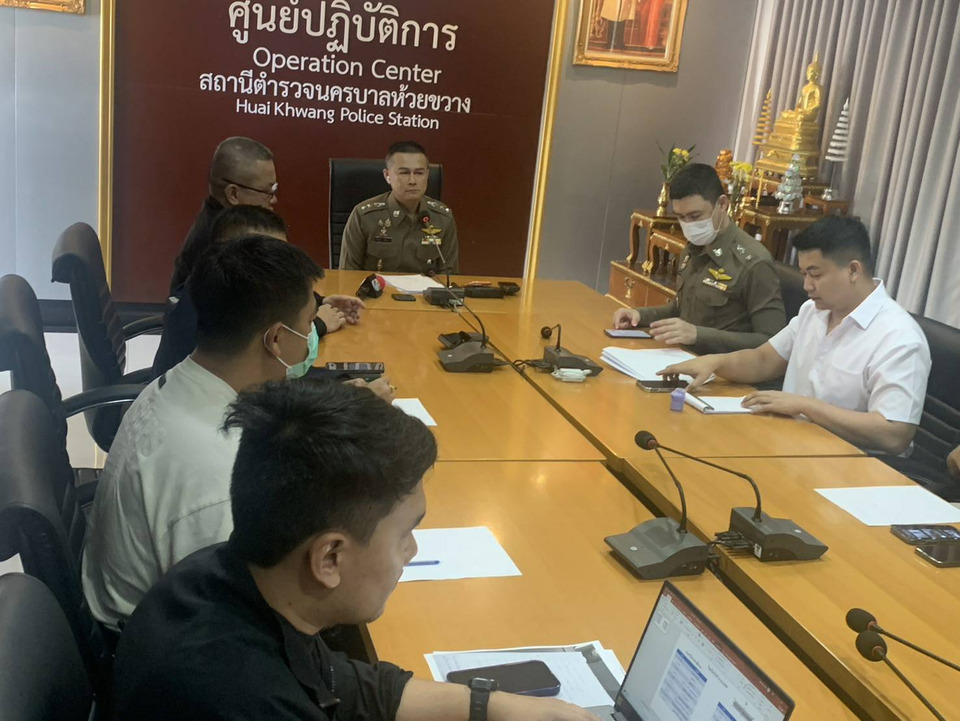 ผกก.ห้วยขวางสั่งล่า2โจรแก๊งวิ่งราวทรัพย์ชาวจีน หลังจับผู้ต้องสงสัยได้แล้ว1