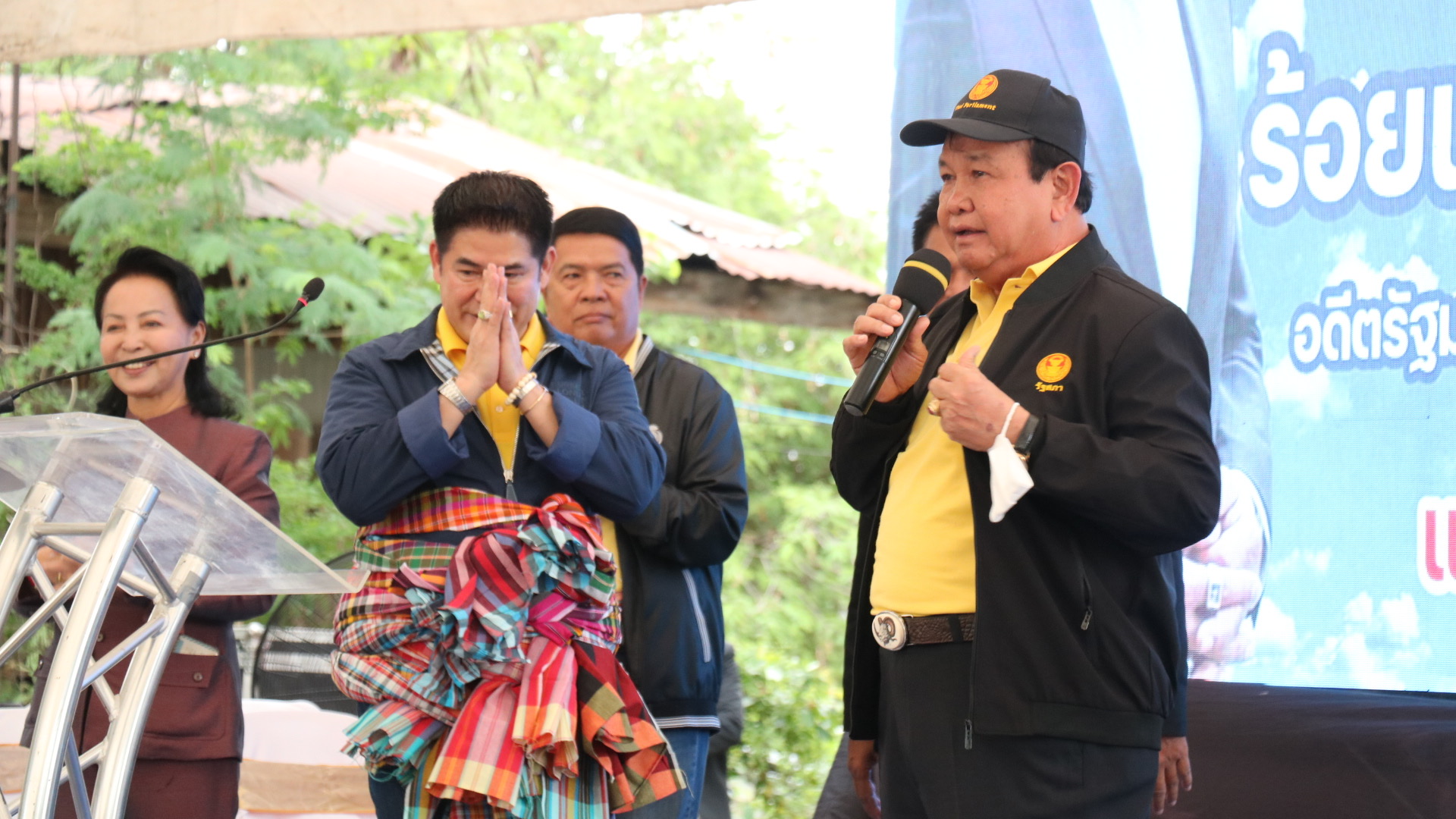 ‘รอ.ธรรมนัส’ ลงพื้นที่โคราช ตรวจเยี่ยมลำตะคองสวยน้ำใส โปรยยาหอม ‘ลุงป้อม’ ฝากความคิดถึง 