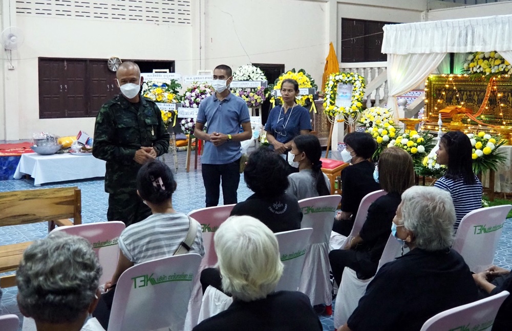 ผบ.ฉก.นราธิวาส ร่วมฟังสวดพระอภิธรรมศพ ราษฎรที่เสียชีวิตจากเหตุความไม่สงบพื้นที่ อ.จะแนะ 