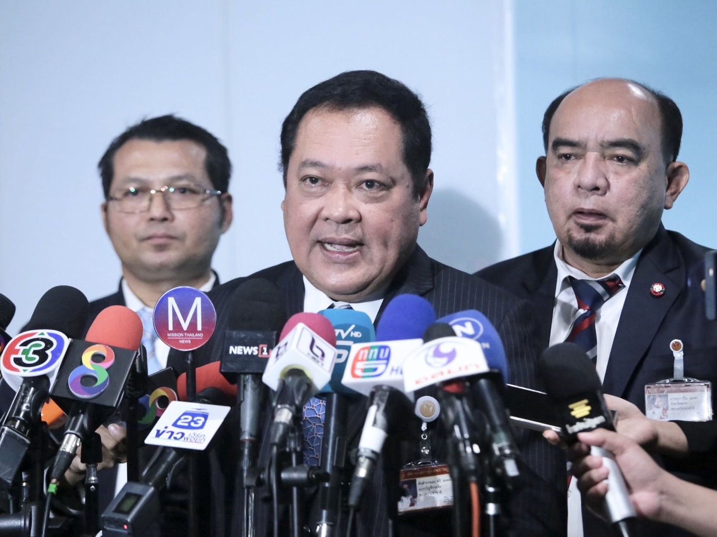 "รมว.ยุติธรรม" แจงปม "ชั้น14" ยินดีให้ความจริง ที่กฎหมายไม่ห้าม ย้ำ "ราชทัณฑ์" ทำตามระเบียบ ยัน "ทักษิณ"  มีเวชระเบียนจริง
