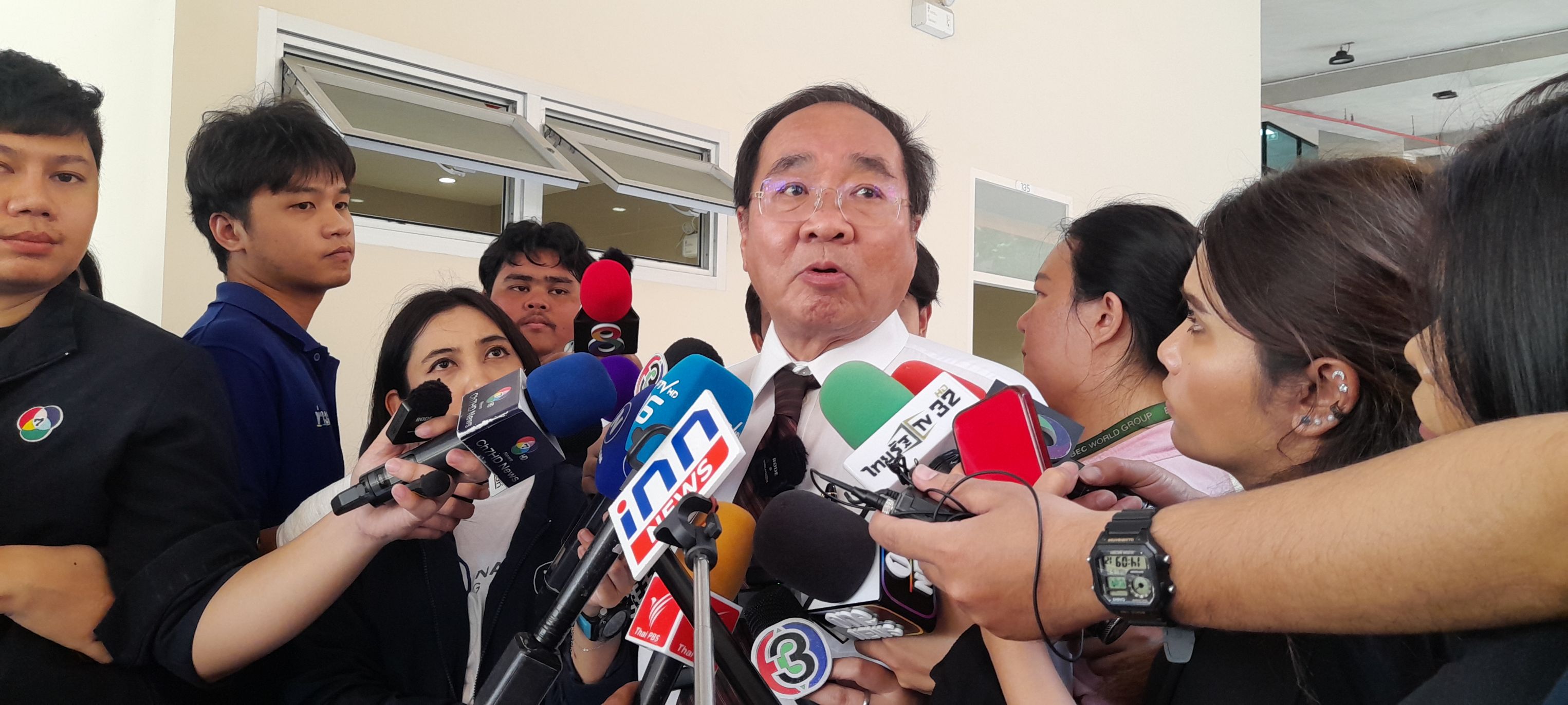 แพทย์เตรียมผ่าชันสูตร "บุ้ง ทะลุวัง" เวลา 09.00 น.พรุ่งนี้