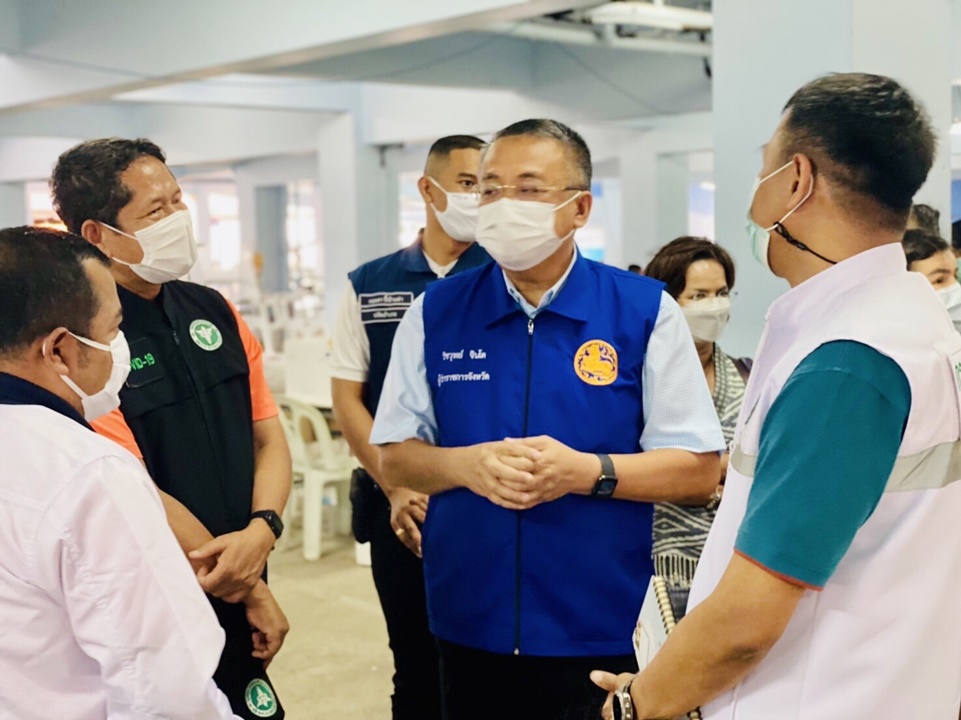  จ.สุราษฎร์ธานี เร่งฉีดวัคซีนเชิงรุกสร้างภูมิคุ้มกันหมู่รองรับเปิดประเทศ1พ.ย.นี้