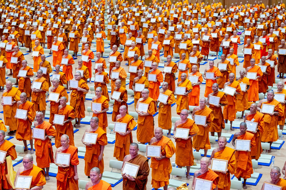 พระพรหมวชิรานุวัตร มอบวุฒิบัตรพระสังฆาธิการ เสริมศักยภาพคณะสงฆ์ทั่วประเทศ
