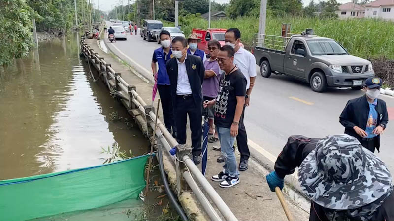 ผู้ว่าฯ สมุทรสาครสั่งท้องถิ่นจับตาน้ำล้นตลิ่งริมฝั่งท่าจีน"สาเหตุทะเลหนุนสูง"