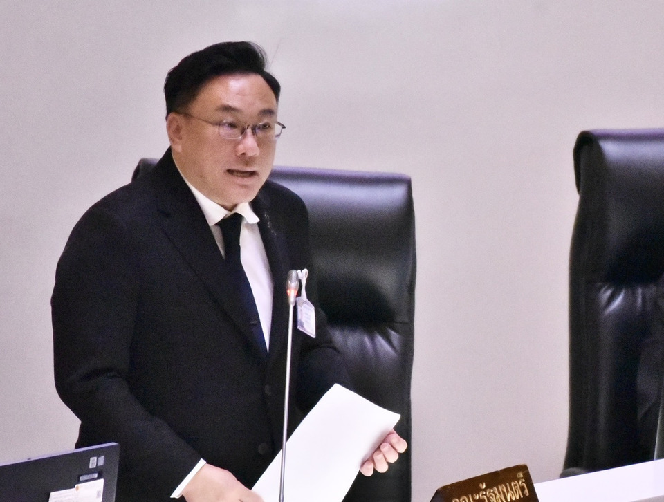 "จุลพันธ์" แจงงบแรงงานเพิ่ม 5% ลุยเคลียร์หนี้ประกันสังคม 4.2 หมื่นล้าน ผุดโปรเจกต์นำร่อง "เรียนได้งบ จบได้งาน"