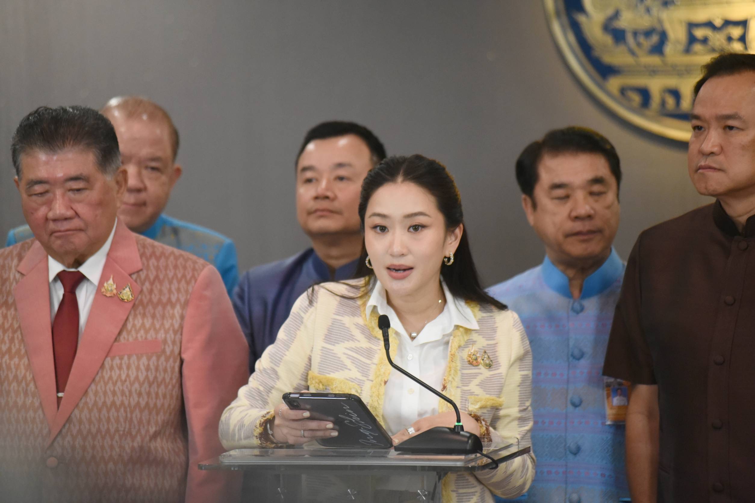 "นายกฯ" เสียใจ อุบัติเหตุรถทัวร์บึงกาฬดูงานระยอง พลิกคว่ำ กำชับ "ก.คมนาคม" ตรวจสอบ 