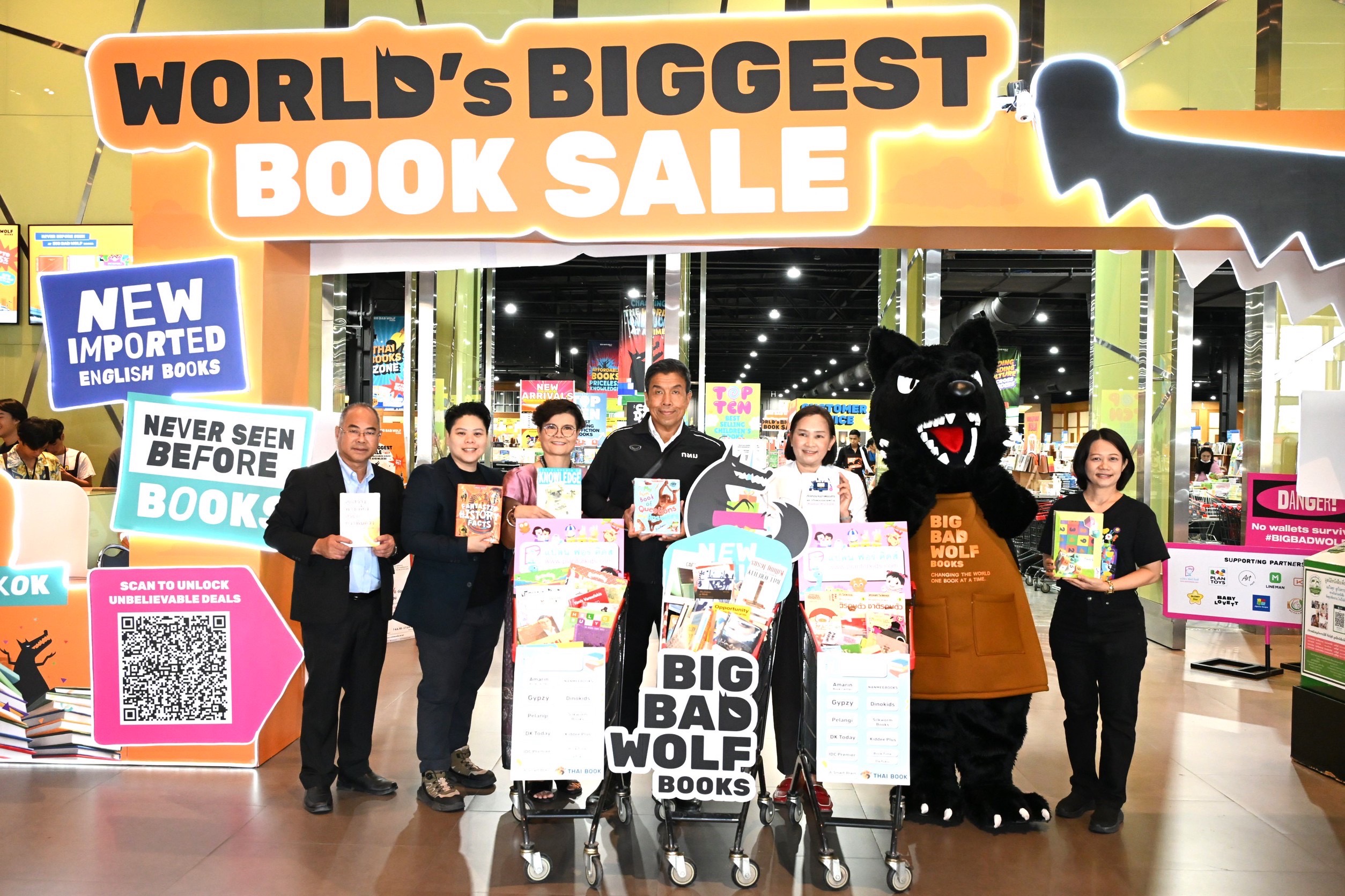 กทม.ส่งต่อหนังสือผลักดันก้าวสู่สังคมแห่งการเรียนรู้ รักการอ่านอย่างยั่งยืน 