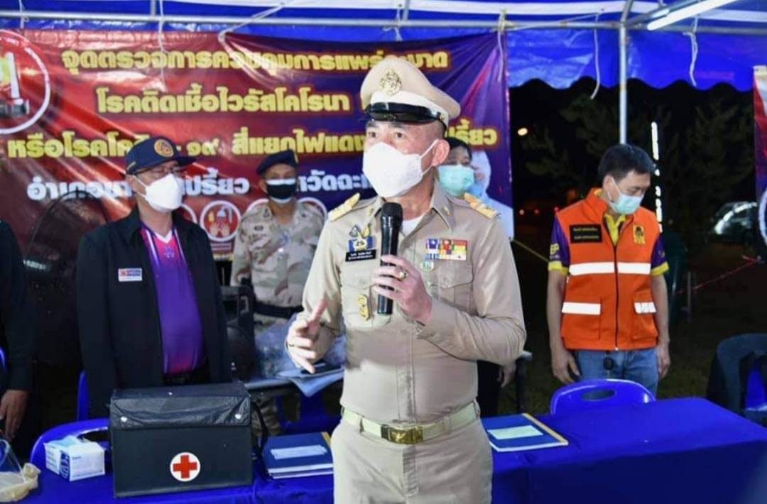 ผู้ว่าฯฉะเชิงเทรา ตรวจเยี่ยมด่านหลังมาตรการยกระดับเข้มงวดสูงสุดคืนแรก