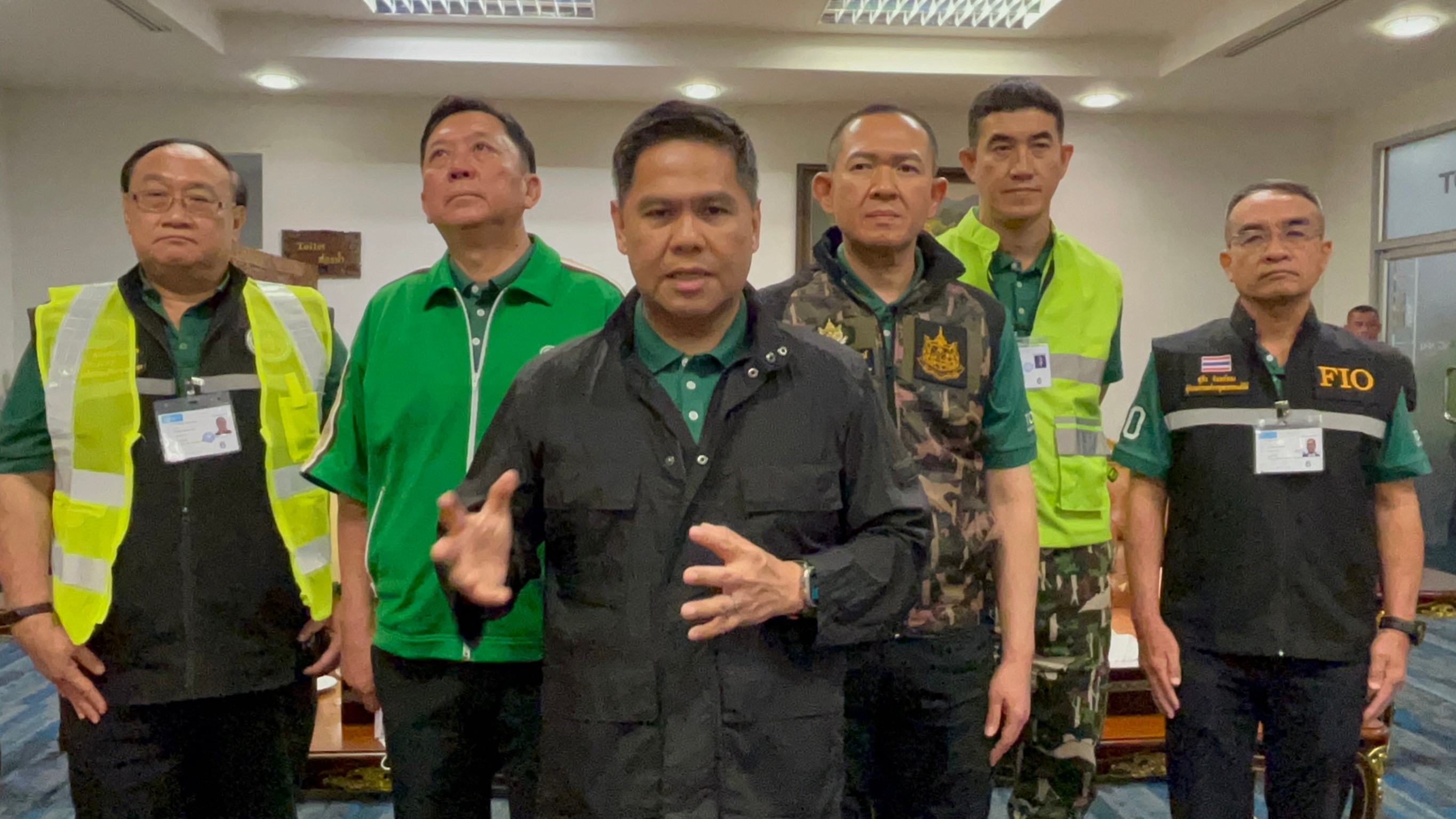 "วราวุธ" ถึงเชียงใหม่ รอรับ “พลายศักดิ์สุรินทร์”  ให้สัตวแพทย์ประเมินความพร้อม ส่งกลับลำปาง-พักที่ไนท์ซาฟารีก่อน