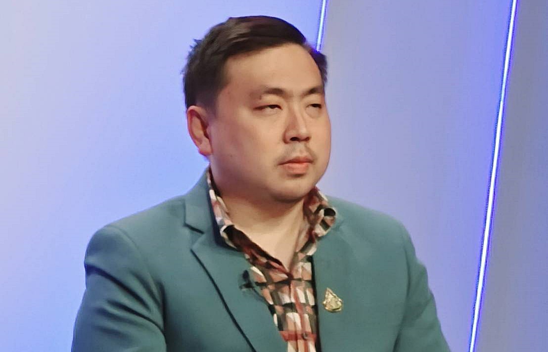 “สามารถ”เย้ย ดึง“วิษณุ”กลับพท. จับตา “ทักษิณ" จะสู้หรือหนี เชื่อสว.มีล็อบบี้