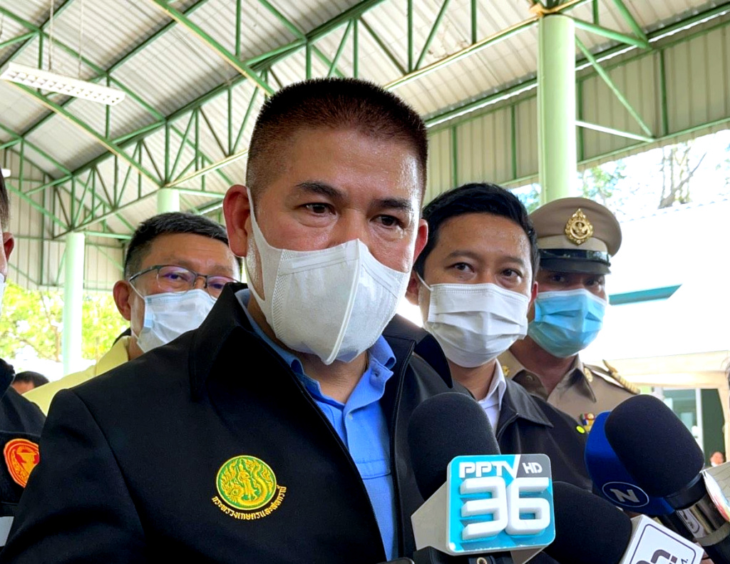 "ธรรมนัส" สั่งอ.ต.ก.  เช็คโกดังสินค้าเกษตรทั่วประเทศที่ไม่ใช้งาน ส่งมอบผู้ว่าฯทำรพ.สนาม